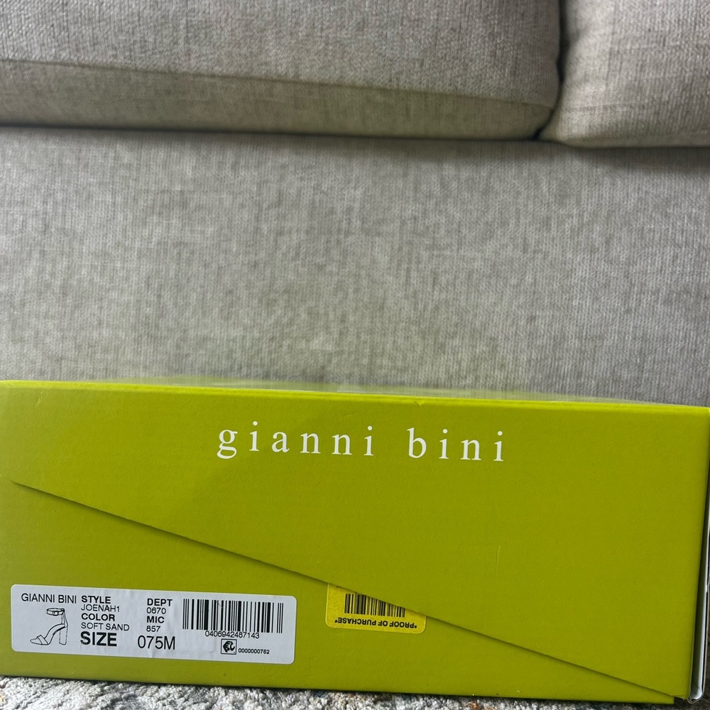 Gianni Bini Nude Chunky Heel Sandals - Picture 9 of 9